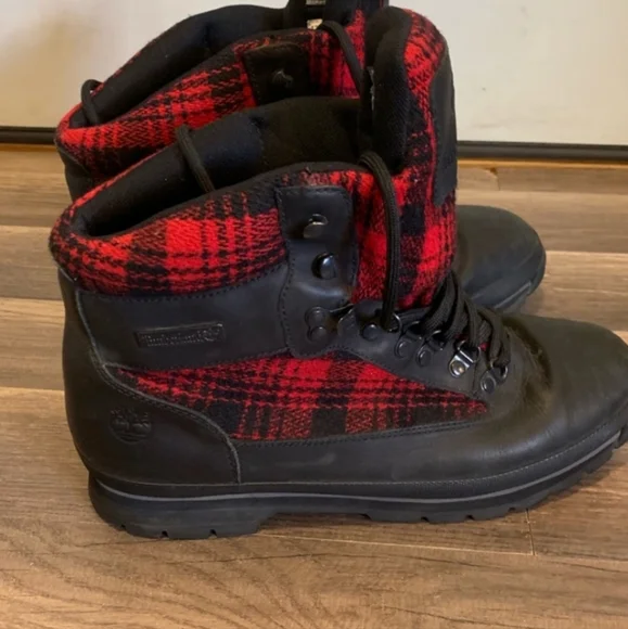 Timberland/Woorich vintage boots gently used - Picture 7 of 12